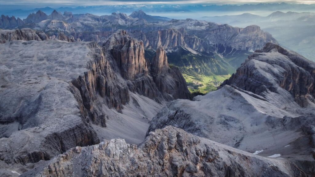 crossing of the sella group with piz boè